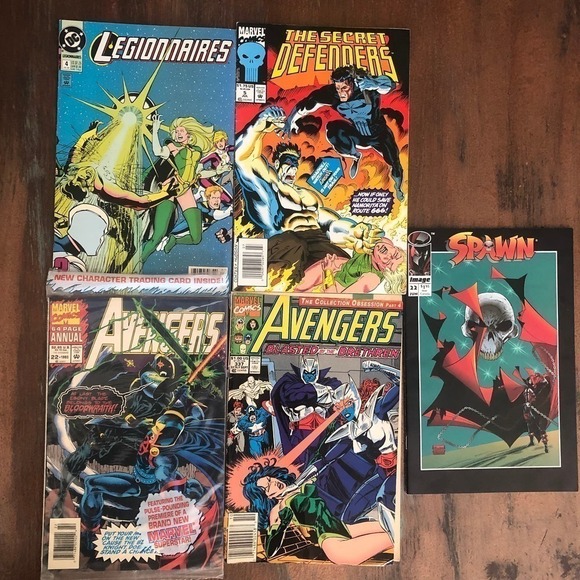 Marvel Comics & DC Comics Lot of 05 Collectibles Magazines - Picture 1 of 3